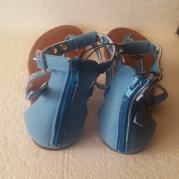 Sandals - Picture 2 of 3
